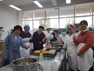 畢節職業技術學院舉辦慶祝“三八”節烘焙培訓活動，賦能職業技能新提升